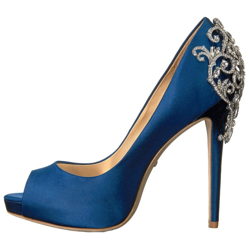 Badgley Mischka Karolina Blue pumps (like Kiara )